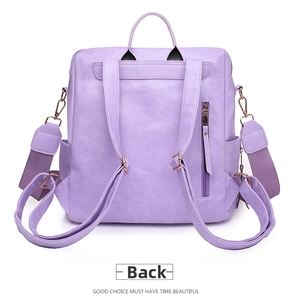 Detailansicht der Rückseite des lavendel-violetten PU-Lederrucksacks mit Sicherheitstasche