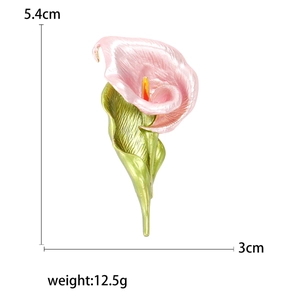 Elegant pink Calla Lily brooch in enamel finish, dimensions 5.4cm by 3cm, weight 12.5g