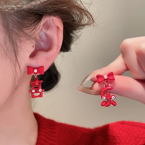 Charming red dragon bow earrings with pearl accents for Chinese Zodiac Year 2024
