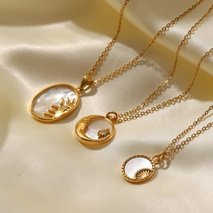 Colliers en acier inoxydable 18K avec pendentifs soleil et lune en nacre blanche