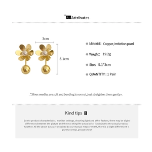 Detailed size chart and product specifications for gold flower imitation pearl earrings