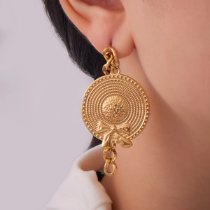 Golden titanium steel drop earrings with wide-brimmed straw hat and bow tie design
