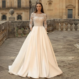 Elegant Long Sleeve Wedding Dress Lace Satin A-Line Bridal Gown Backless Floor Length Ivory White Vintage Women
