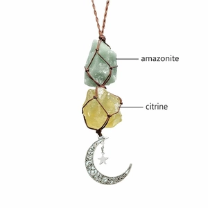 Détail du filet en corde tissé avec Amazonite et Citrine et pendentif lune