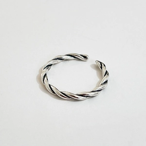 Minimalist 925 sterling silver braided twisted open ring with retro woven design