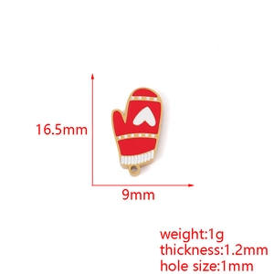 Detailed dimensions of 18K gold plated Christmas glove pendant for DIY jewelry making