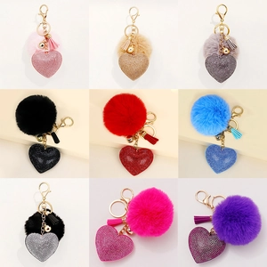 Funkelnder Strass-Herz-Schlüsselanhänger mit weichem Pompon und Quasten in neun Farben