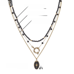 Three-layer beaded necklace with star pendant details and size measurements shown in centimeters