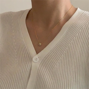 Elegant 925 sterling silver gold necklace with square pavé zircon pendant on model