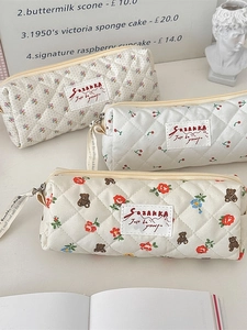 Collection de trousses matelassées mignonnes avec motifs fleurs et ours et fermeture