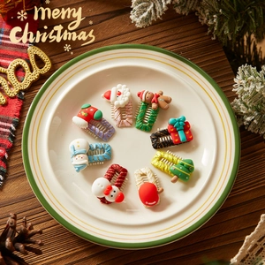 Pet Christmas Hair Clips Resin Handmade Cartoon Holiday Headwear Styling Decoration For Cats And Puppies