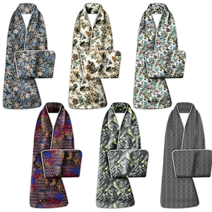 Bavoirs imperméables pour adultes aux motifs variés avec pochettes de rangement