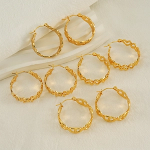 Créoles En Acier Inoxydable Plaqué Or 18K Étoile Cœur Découpé Géométrique Creux Bijoux De Mode Pour Femmes