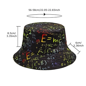 Bob noir avec formules de maths colorées, tour de tête 56-58 cm et bord de 6 cm