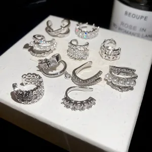 Élégante Manchette D'oreille En Künstliche Perle De Culture Et Zircon Sans Perçage Étoile Croix Multicouche Bijoux Pour Femme