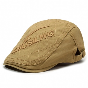 Casquette plate kaki avec surpiqûres en losange et boucle métallique réglable
