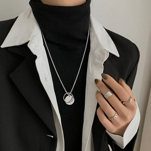 Hip hop style silver chain necklace with round disk pendants and matching rings for men