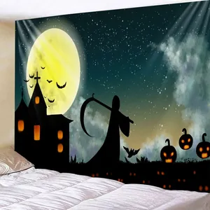 Detail van Halloween-tapijt met grim reaper en kasteel boven een slaapkamerbed