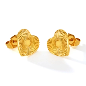 French vintage style heart-shaped gold-plated stainless steel earrings with radial texture
