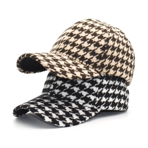 Casquette de baseball en peluche à motif pied-de-poule pour femme en noir et blanc