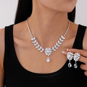 Collier Pendentif Goutte D'eau Luxe Zircon Épi De Blé Fleur Élégant Bijoux En Cuivre Pour Mariage Fête Femmes