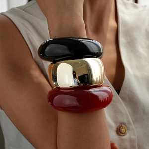 Vintage chunky resin and metal open bangles in black gold and dark red for women