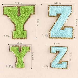 Detaillierte Größentabelle für Chenille-Alphabet-Patches Y und Z mit Maßen
