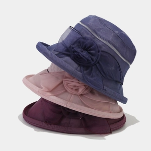 Foldable breathable sun hat for women with mesh fabric and decorative side flower
