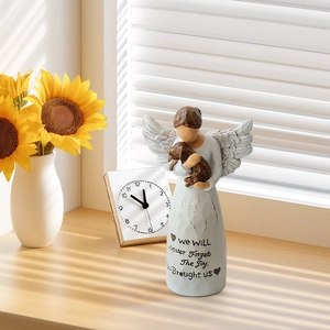 Estatua de ángel con perro en resina con frase conmemorativa para mascotas