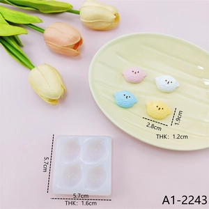 Detail view of mini animal silicone mold with dimensions 5.7x5.7cm for resin crafts