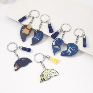 Creative Acrylic Couple Keychain Set Heart Stitching Whale Deer Cat Rose Day Night Design With Tassel Friendship Gift Bag Charm