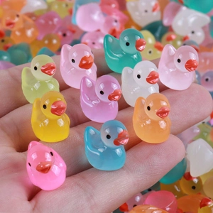 Mini Resin Ducks Luminous Glow In The Dark Miniature Ducklings For DIY Jewelry Making Micro Landscape Garden Decor Colorful Tiny