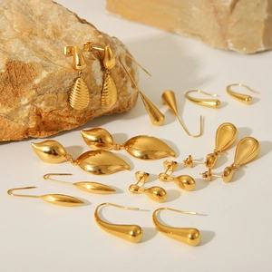 Stainless Steel Water Drop Earrings Gold Plated Minimalist Geometric Tear Drop Ear Studs For Women