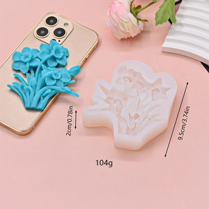 Macro view of flower bouquet silicone mold with dimensions 9.5cm for DIY resin crafting