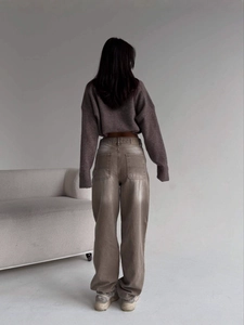 Jean vintage marron à jambes larges pour femmes avec coupe décontractée taille haute