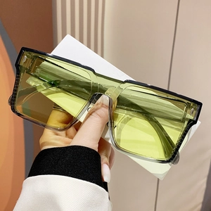 Square Oversized Sunglasses Women Men TR90 Frame Polarized TAC Lenses UV Protection Fashion Retro Wide Leg Eyewear