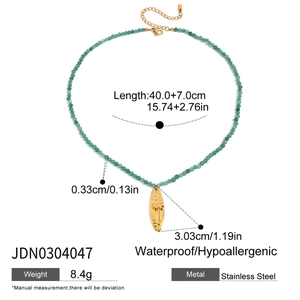 Details zu Abmessungen der grünen Perlenkette und Surfbrett-Anhänger aus 18K Goldstahl