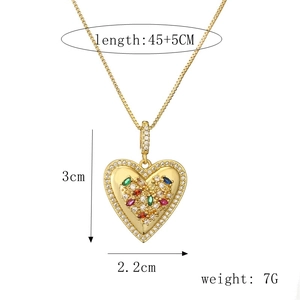 Detailed size specifications for heart butterfly necklace with crystal dimensions and weight