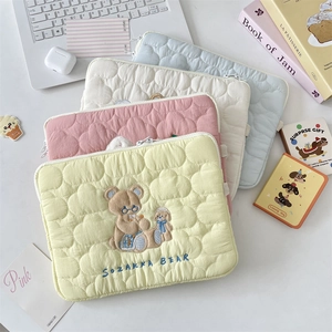 Fundas acolchadas para portátil con bordado de oso en cuatro colores pastel diferentes