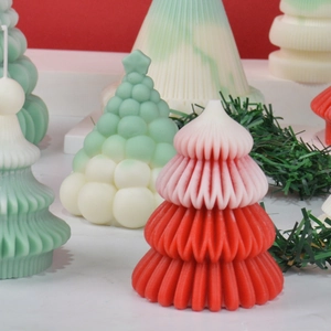 Stampo in silicone per candele a forma di albero di Natale con colori sfumati