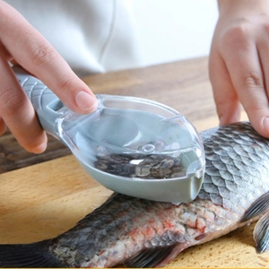 Manual Fish Scaler With Cover Plastic Fish Skin Scraper Remover Tool For Kitchen Anti-Splatter Fish Shape