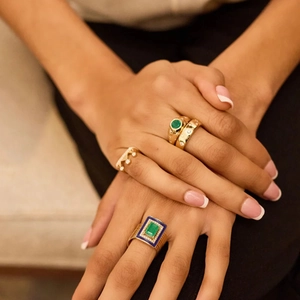 Ensemble de bagues de luxe en acier inoxydable doré avec zircon émeraude et émail bleu