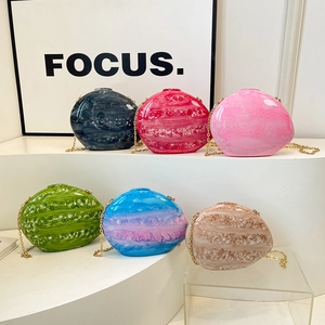 Fashion acrylic shell晚宴包 with marble texture in multiple candy colors and gold chain