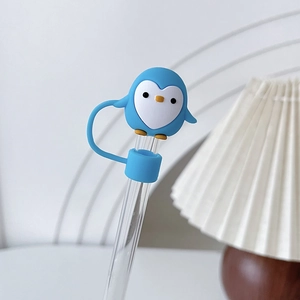 Couvercle de paille en forme de pingouin bleu et blanc en PVC pour protection