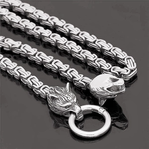 Collier tête de loup Viking en acier inoxydable argenté avec pendentif marteau de Thor