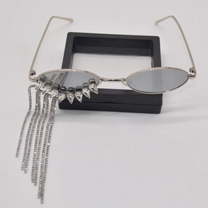 Oval Sunglasses For Women With Rhinestone Long Tassel Fringe Metal Frame Trendy Party Eyewear Sparkly Ins Style