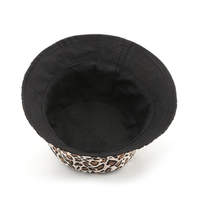 Sombrero de pescador reversible con estampado de leopardo y forro negro de sol