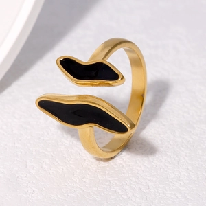 Französischer Vintage-Ring aus Edelstahl, 18 Karat vergoldet, mit schwarzem Emaille-Detail