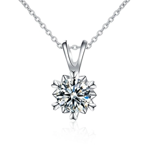 Sparkling S925 sterling silver snowflake pendant necklace with brilliant round moissanite stone