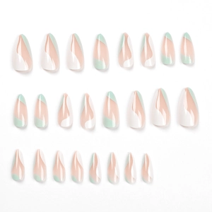 Faux ongles amande longs à motifs vagues vert et blanc style français avec fini brillant